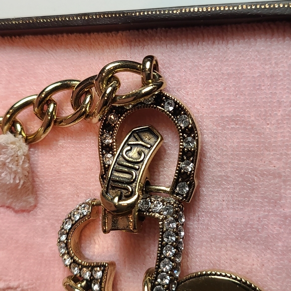 Juicy Couture charm bracelet with Swarovski crystal heart and juicy clasp - Picture 5 of 11